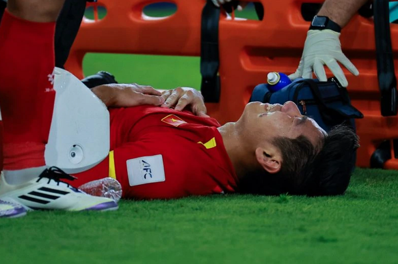 Báo Indonesia tri ân Hiểu Minh sau chấn thương nặng tại U23 châu Á