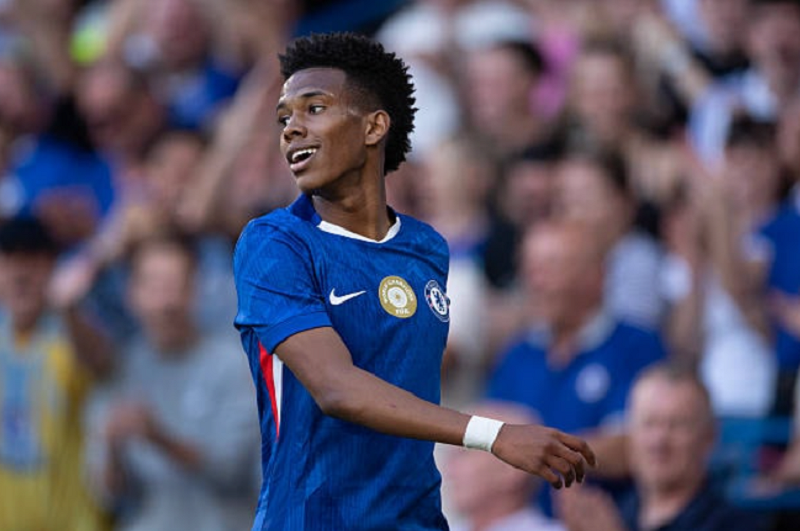 estevao-bung-no-chelsea-ngay-cang-khoi-sac-va-toan-dien-hon