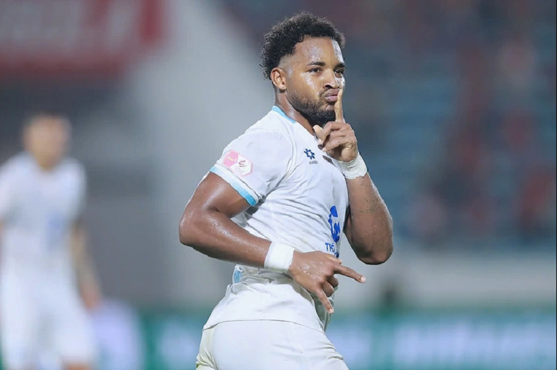 HLV Vũ Hồng Việt kỳ vọng Xuân Son – Hoàng Hên sẽ giúp tuyển Việt Nam mạnh hơn