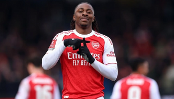 Cú sút sấm sét của Eze giúp Arsenal vượt ải Mansfield tại FA Cup